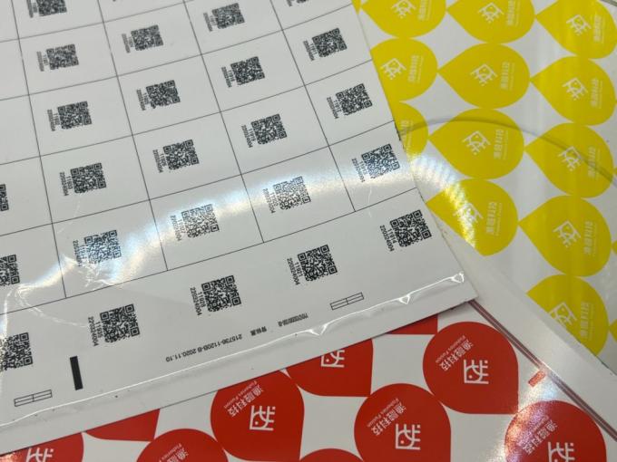 カスタマイズされたラベルステッカー ホログラムステッカーに最適です 変更可能なQRコードラベル 1